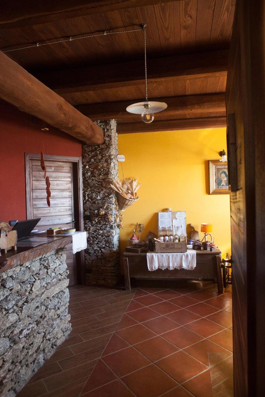 Agriturismo A Nostro Mizoun Ostana Exterior foto